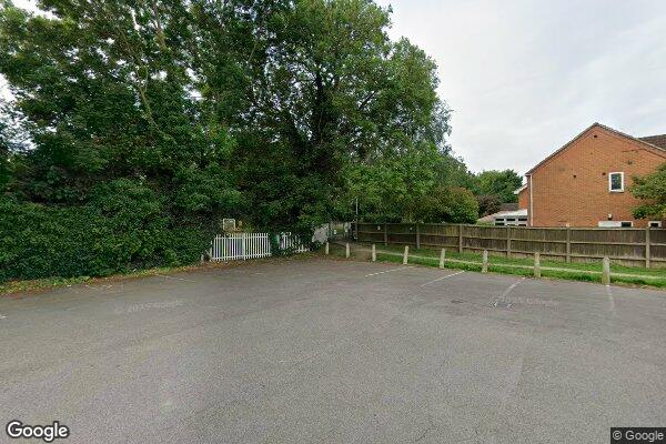 CHESTNUT GROVE β street view