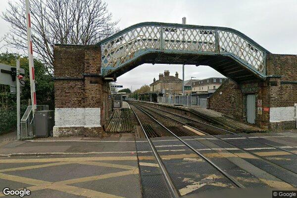 Chertsey — street view