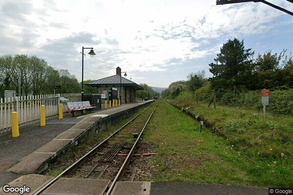 Pantyffynnon Station — street view