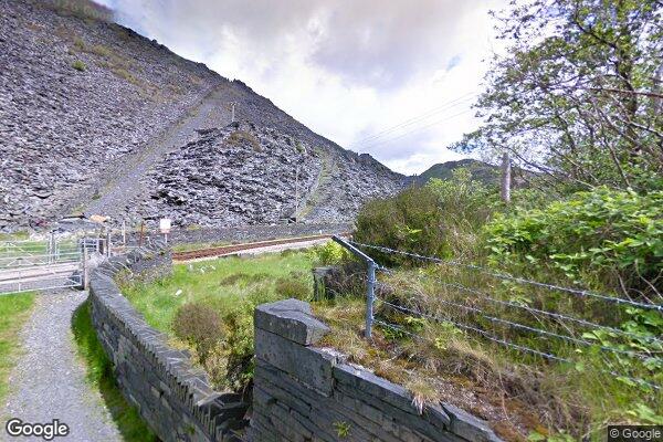 Dinas — street view