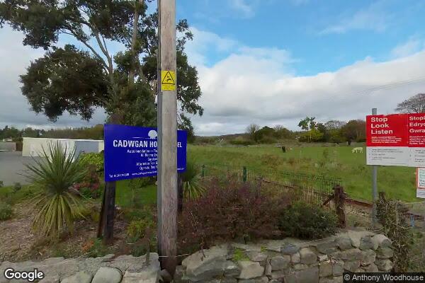 LLwyn Cadwgan FP β street view