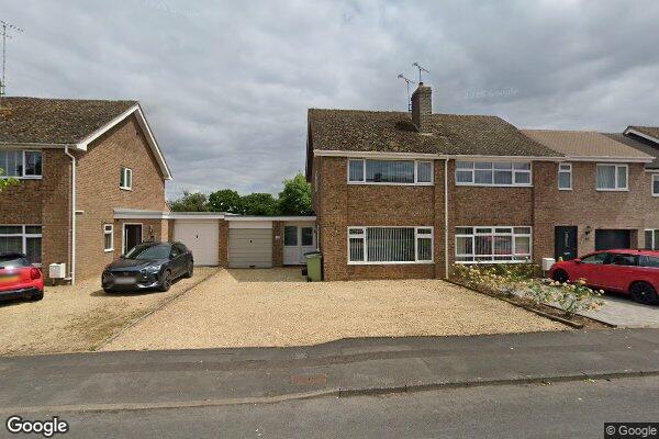 Moreton in Marsh β street view