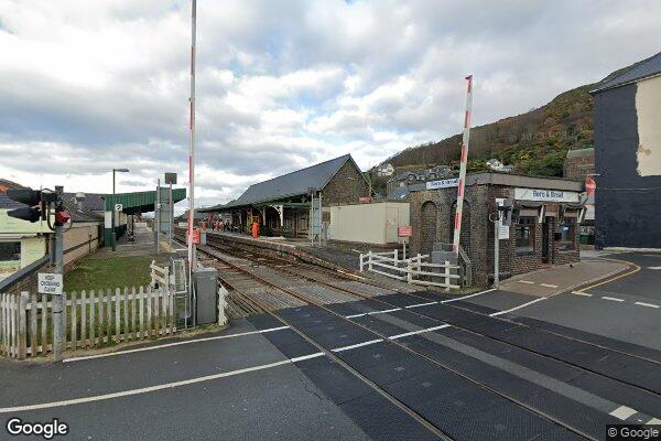 Barmouth South — street view