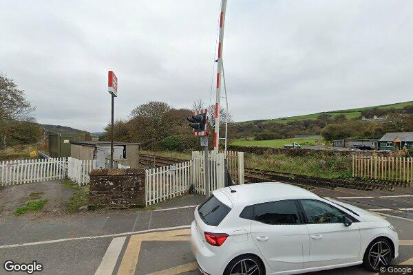 ST BEES β street view