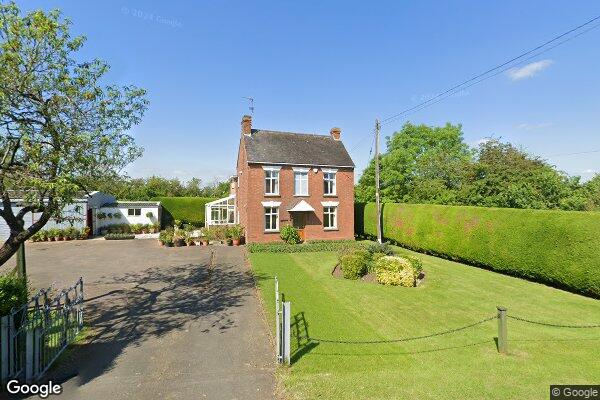 Mares β street view