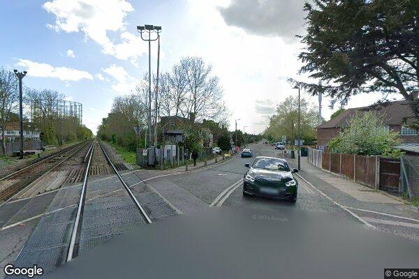 Motspur Park — street view