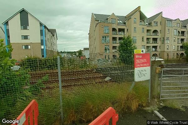 ANDERSON STREET Footpath β street view