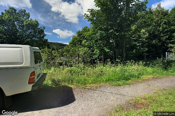 MOULIN Footpath — street view