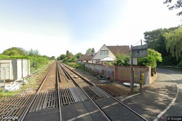 Princes Bridge — street view